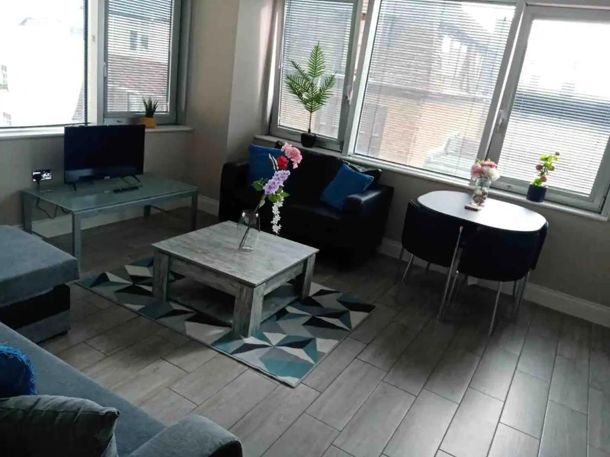 Beautiful Apartment Very Close To The Beach Hove Esterno foto