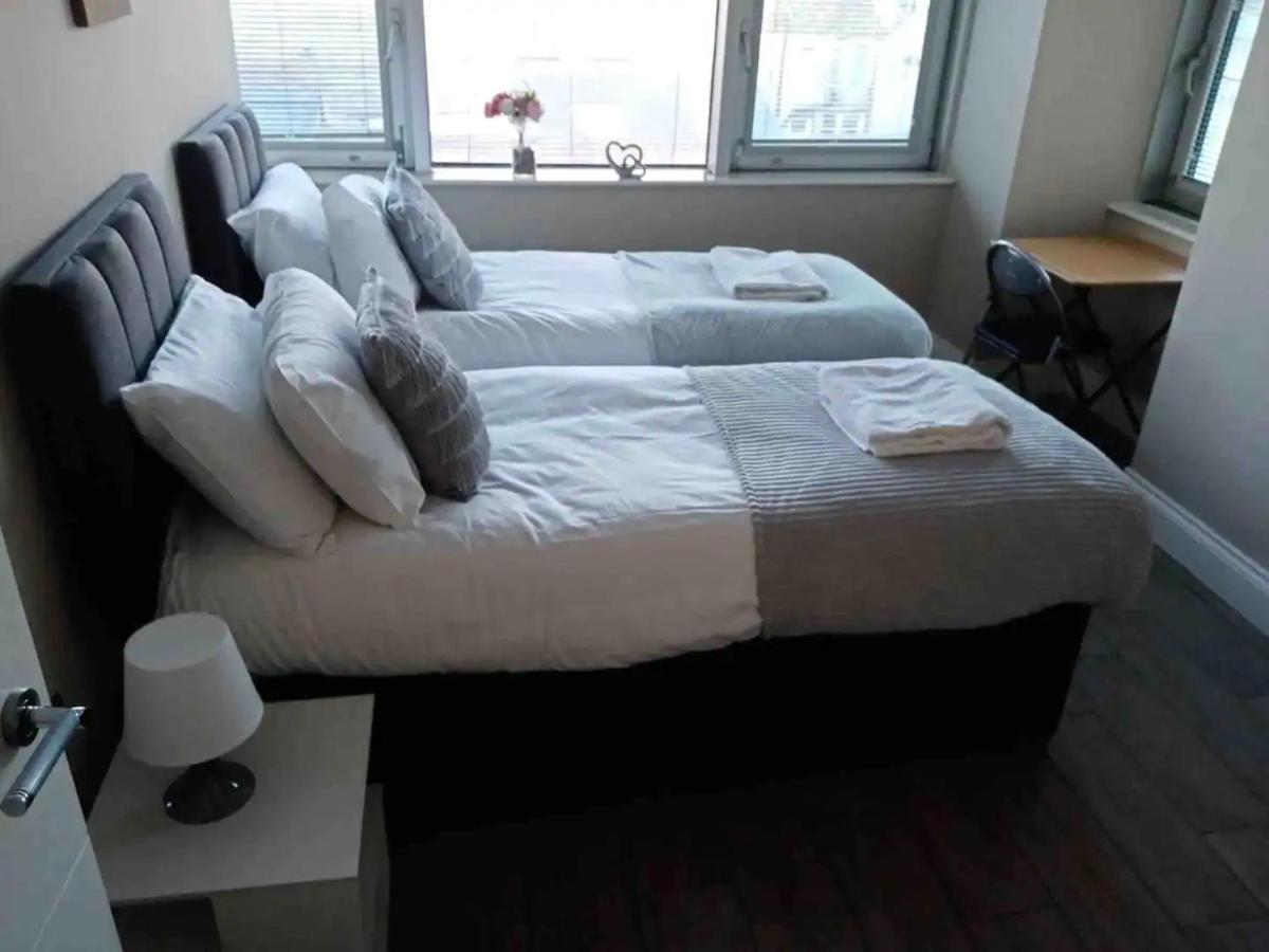 Beautiful Apartment Very Close To The Beach Hove Esterno foto
