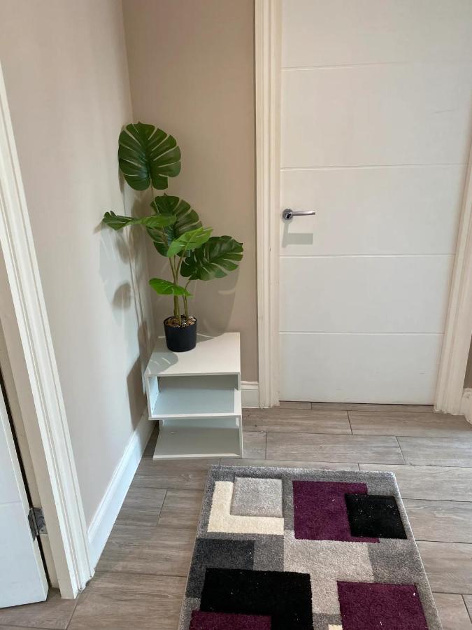 Beautiful Apartment Very Close To The Beach Hove Esterno foto